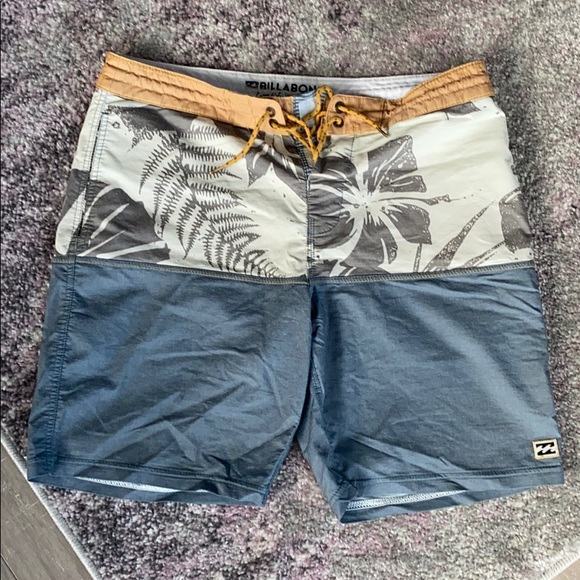 Billabong Fifty 50 Lo Tides Hawaiian Boardshorts